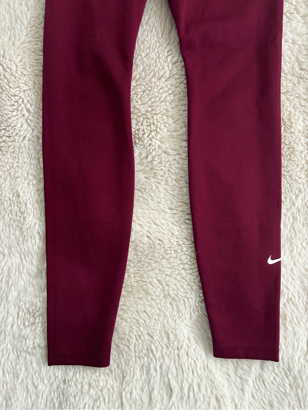 Nike Dri-Fit Burgundy High Rise Full Length Leggings - Picture 4 of 6